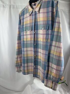 107 Chaps  SZ L women’s light blue, pink, yellow, white plaid I love this shirt